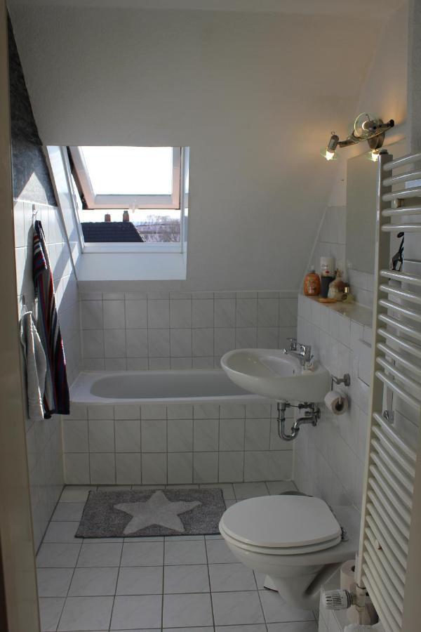 Ruhige Dachgeschosswohnung Seelze Extérieur photo